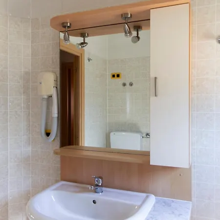 אתר קמפינג Rose דורמלטו