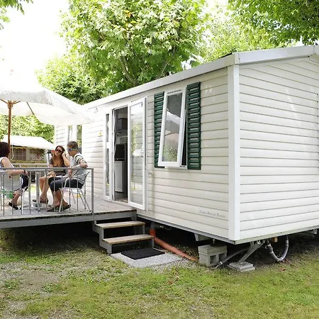 Camping Rose 2*