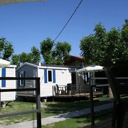 Rose Camping Dormelletto