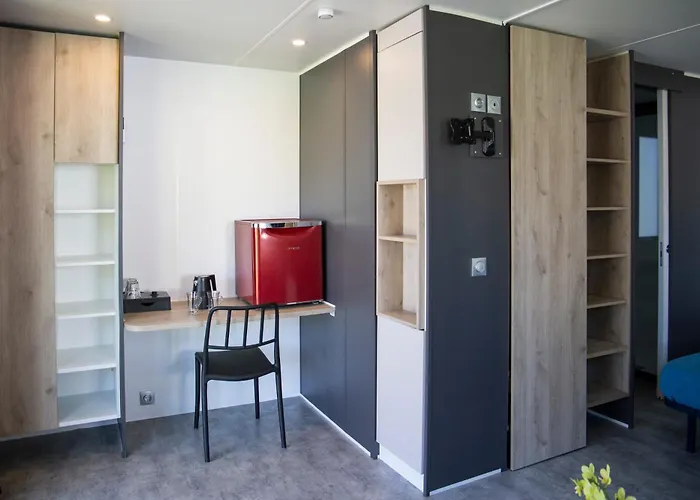 玫瑰度假营 2* 多米勒托