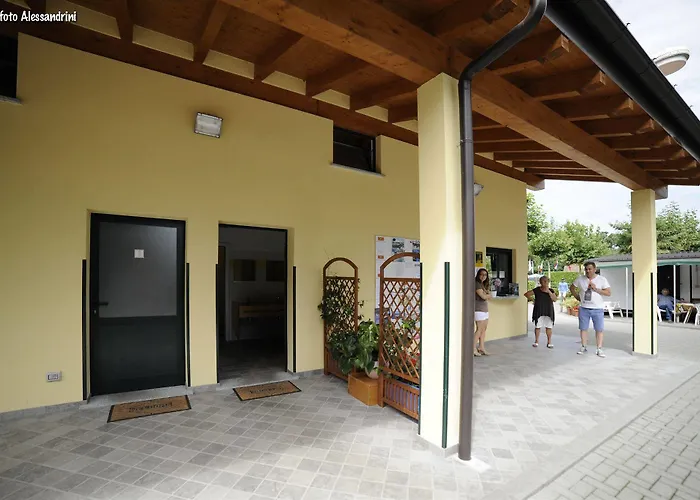 Rose Parque de Campismo 2*